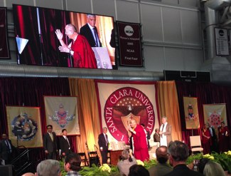 Photo of the Dalai Lama at Santa Clara University.