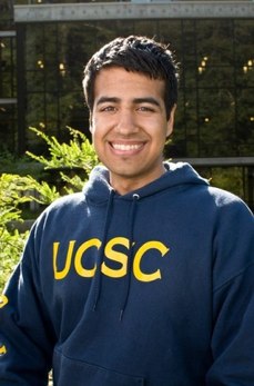 Photo of UCSC student Shaz Umer.